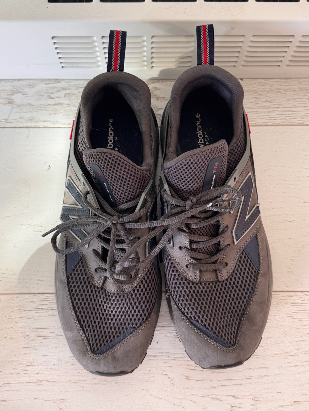 New Balance 574 Men's Gray Mesh and Charcoal Athletic Sneakers - Brand New
